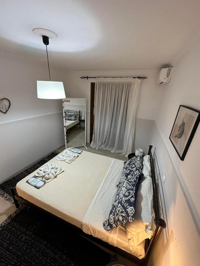 Eftyxia Apartment Pérama Kültér fotó